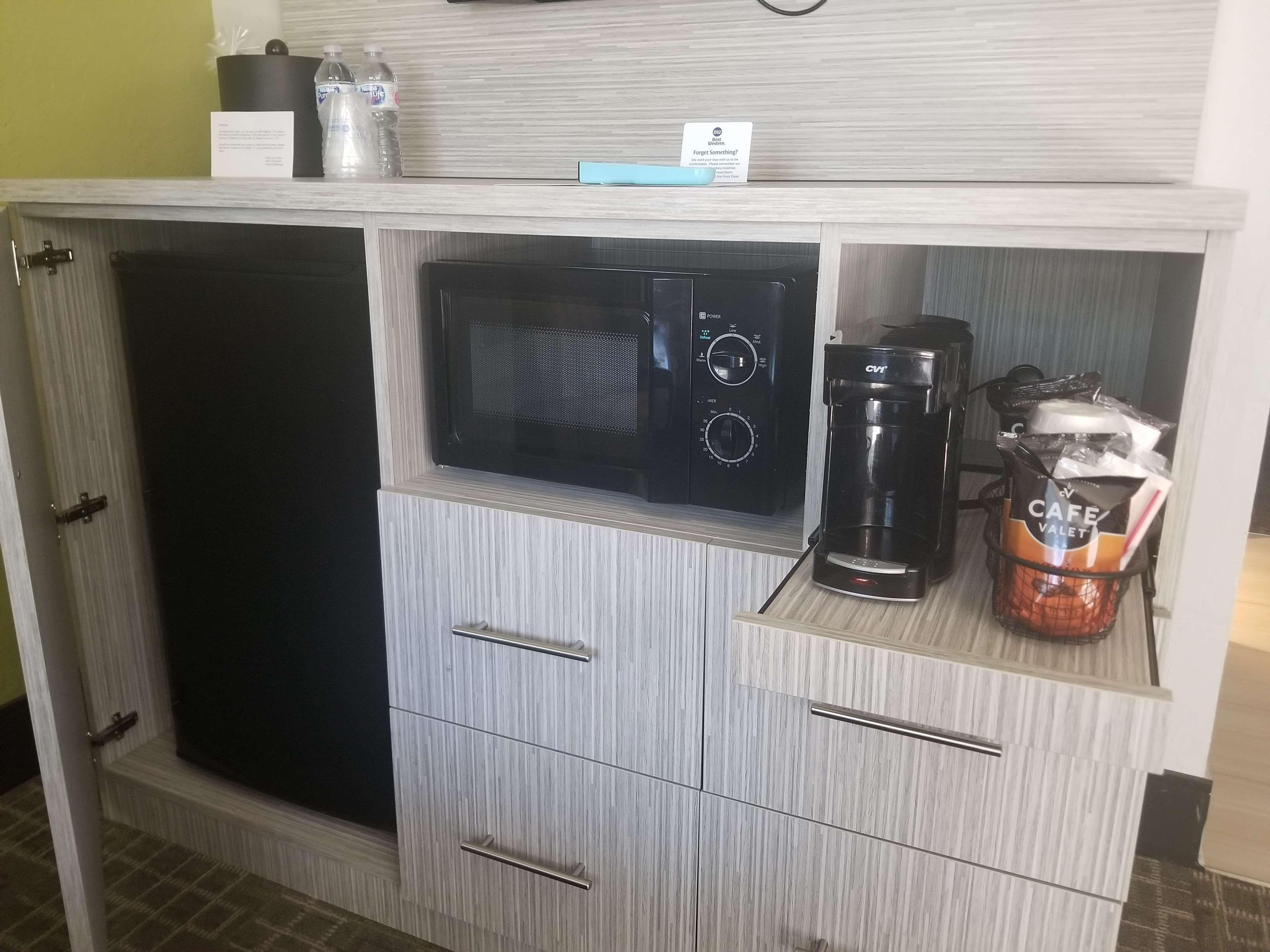 Best Western Innsuites Phoenix Hotel & Suites Ngoại thất bức ảnh