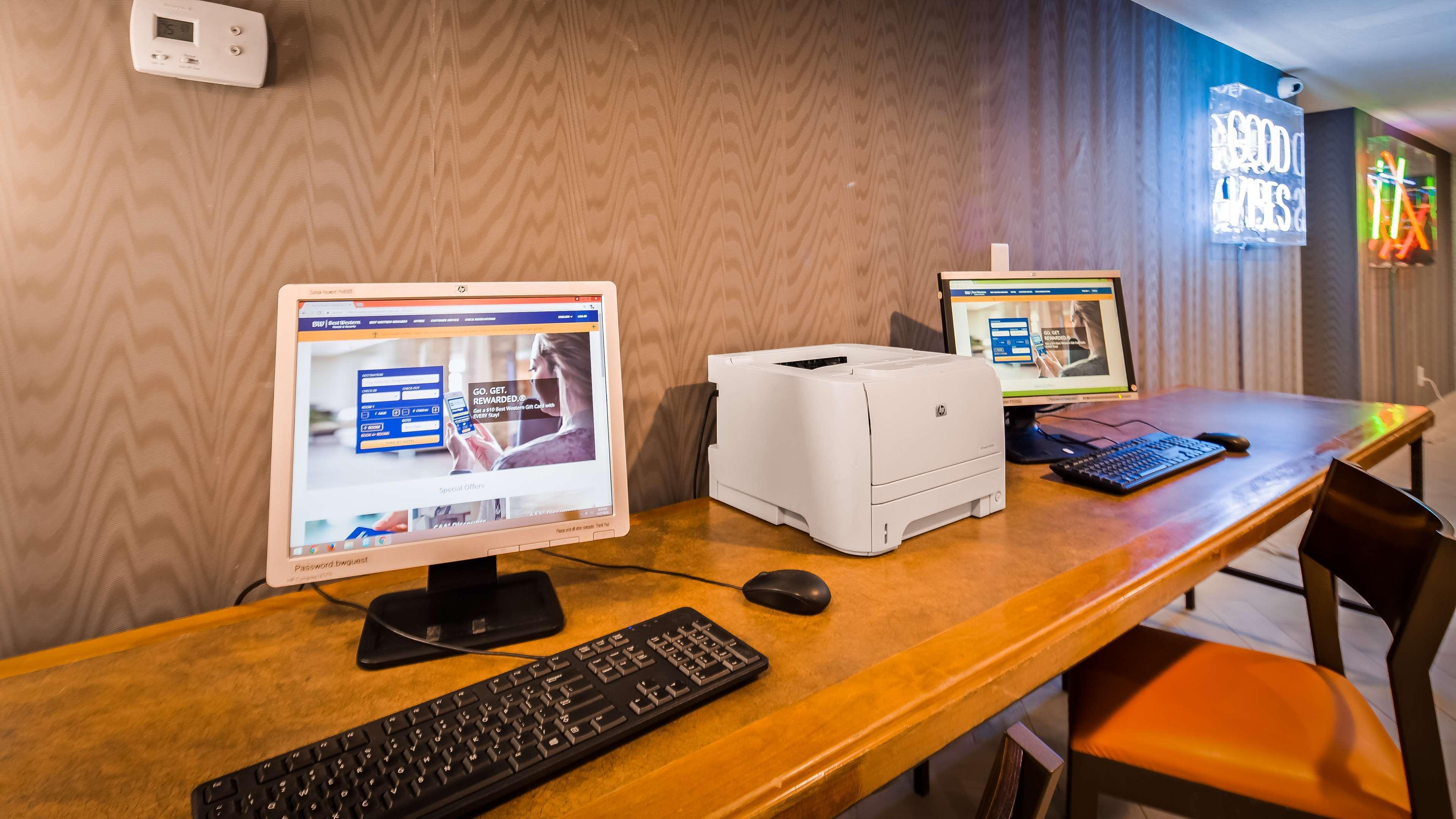 Best Western Innsuites Phoenix Hotel & Suites Ngoại thất bức ảnh
