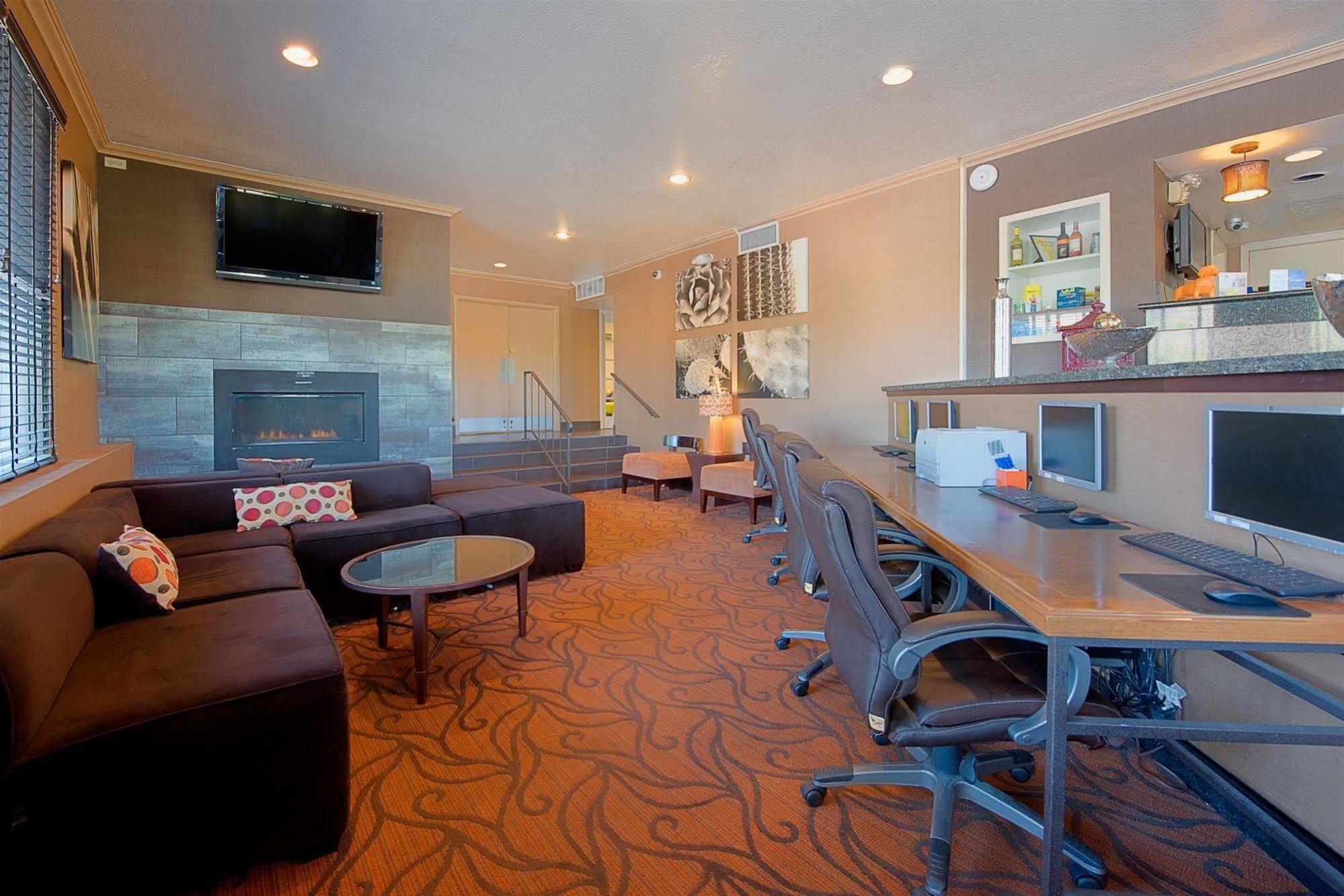 Best Western Innsuites Phoenix Hotel & Suites Ngoại thất bức ảnh