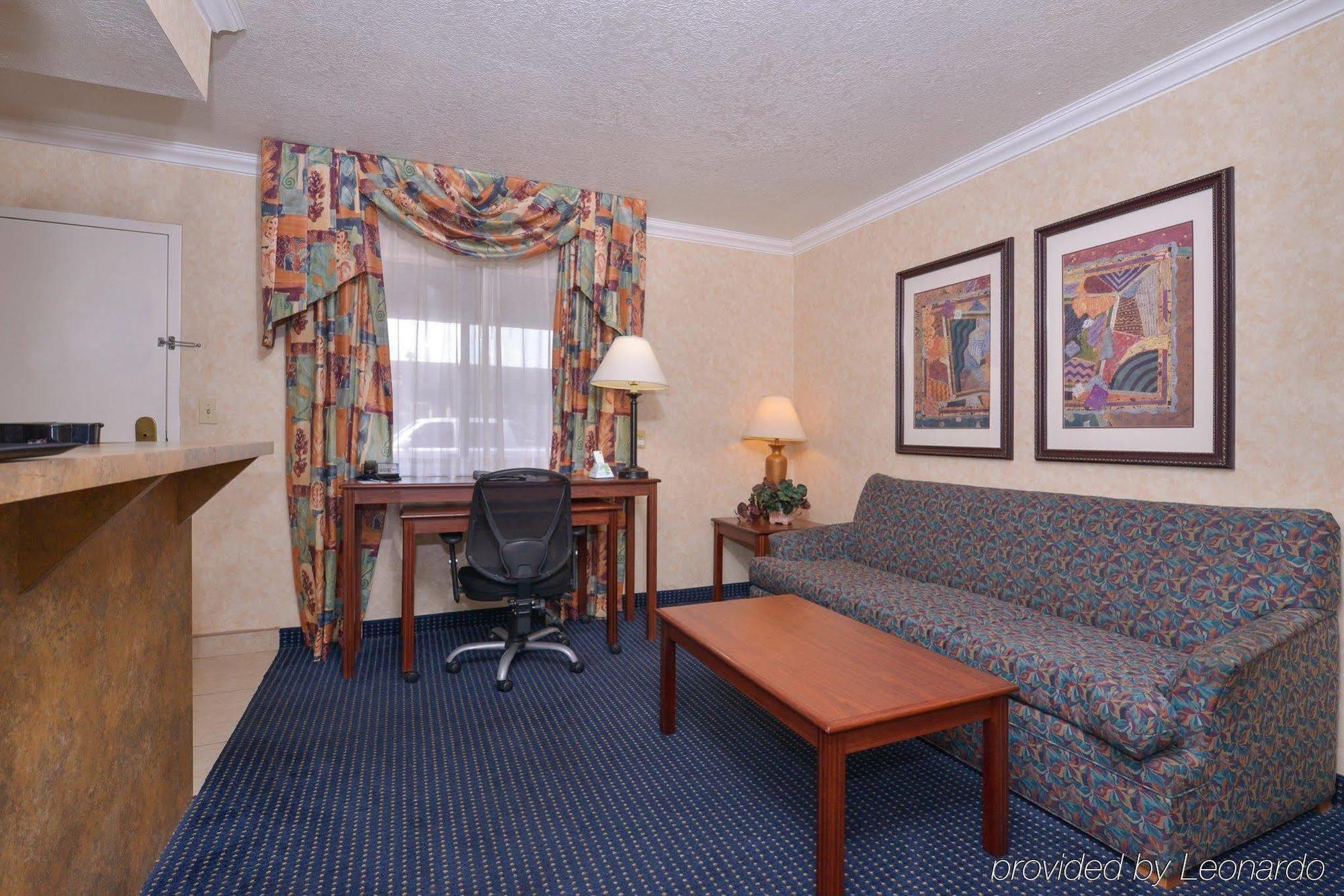 Best Western Innsuites Phoenix Hotel & Suites Ngoại thất bức ảnh