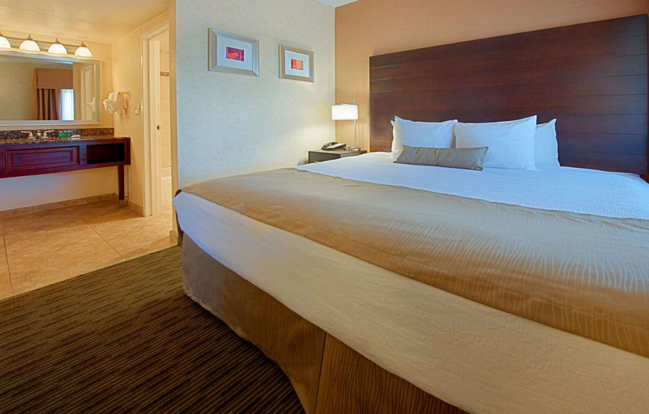 Best Western Innsuites Phoenix Hotel & Suites Ngoại thất bức ảnh