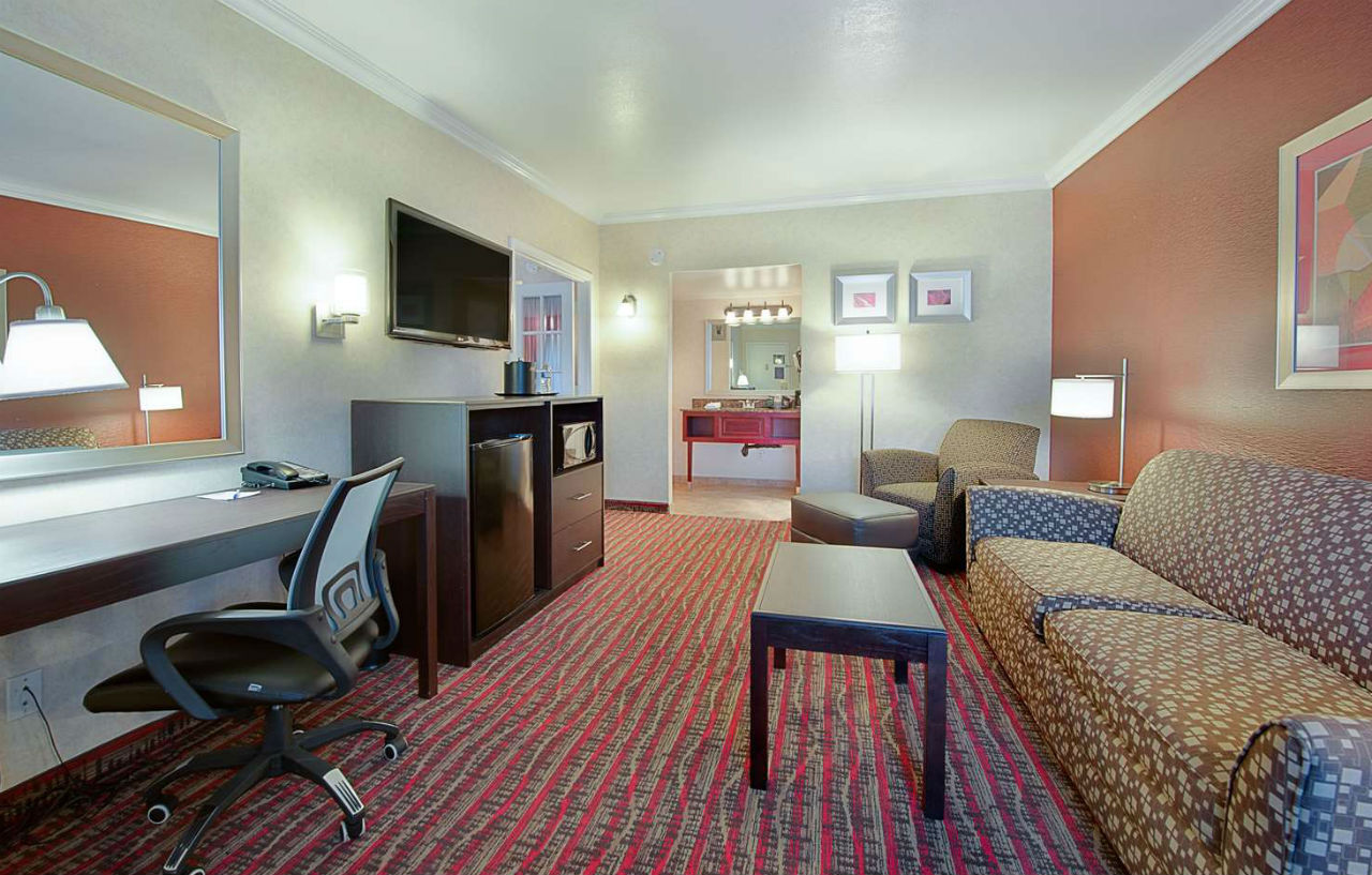Best Western Innsuites Phoenix Hotel & Suites Ngoại thất bức ảnh